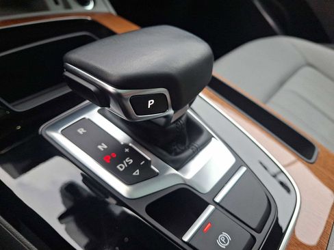 Certified 2022 Audi Q5 2.0T Premium w/ Convenience Package image 11