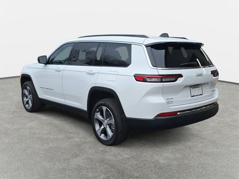 New 2025 Jeep Grand Cherokee L Limited w/ MOPAR Finishing Package image 7
