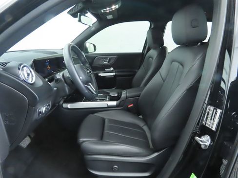 Certified 2022 Mercedes-Benz GLB 250 image 19