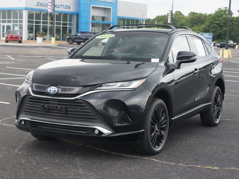 Used 2023 Toyota Venza Nightshade AWD/4WD image 2