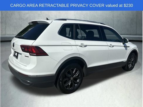 Used 2024 Volkswagen Tiguan SE w/ Panoramic Sunroof Package AWD/4WD image 7