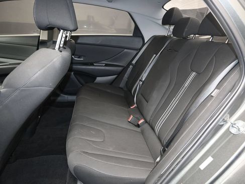 Used 2024 Hyundai Elantra SEL w/ Convenience Package FWD image 15