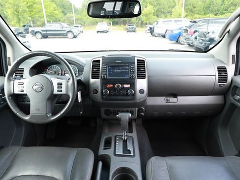 Used 2019 Nissan Frontier SL RWD image 29