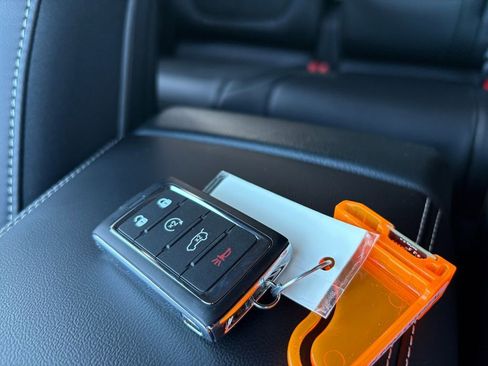 New 2026 Jeep Grand Cherokee Altitude image 30