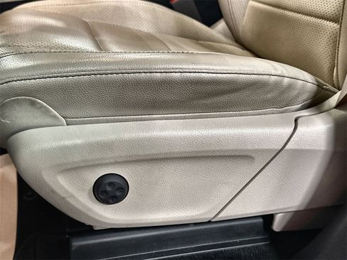 Used 2022 Mercedes-Benz GLE 350 image 13