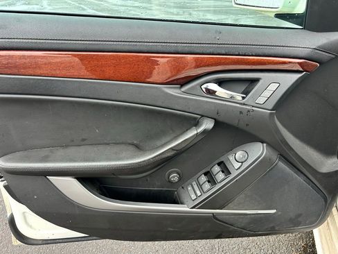 Used 2010 Cadillac CTS Premium image 20