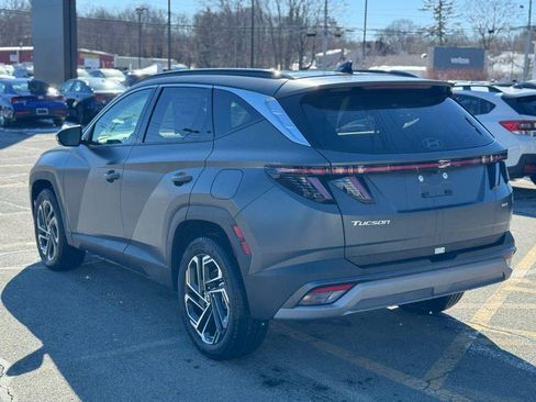 New 2025 Hyundai Tucson Limited AWD/4WD image 3