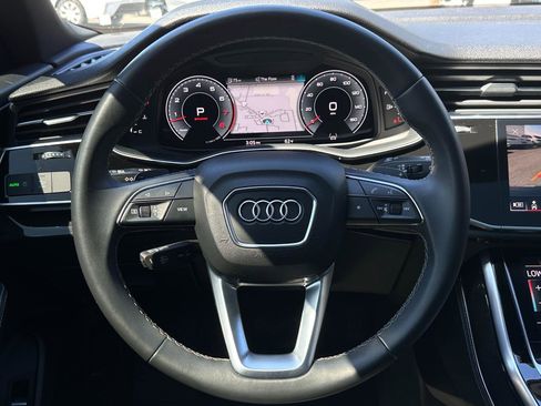 Used 2022 Audi Q8 Premium Plus AWD/4WD image 27