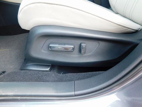 Used 2026 Honda HR-V EX-L image 14