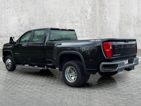 Used 2025 Chevrolet Silverado 3500 LT w/ Safety Package AWD/4WD image 8