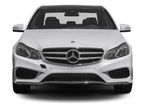 Used 2014 Mercedes-Benz E 350 4MATIC Sedan image 4