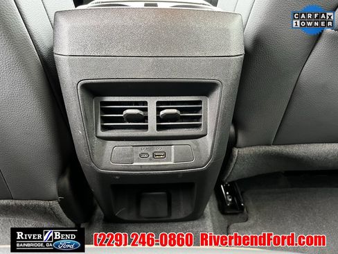 Used 2024 GMC Canyon Denali image 15