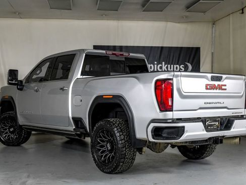 Used 2021 GMC Sierra 2500 Denali w/ Denali Ultimate Package image 10