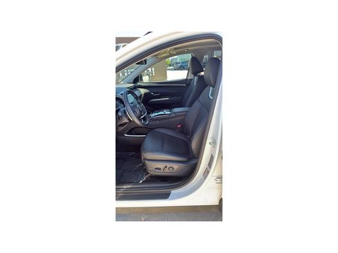 Certified 2024 Hyundai Tucson Limited AWD/4WD image 12