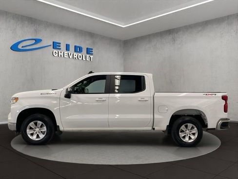 Used 2024 Chevrolet Silverado 1500 LT AWD/4WD image 6