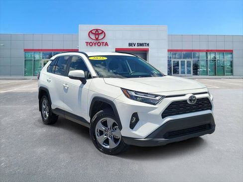 Certified 2025 Toyota RAV4 XLE AWD/4WD image 1