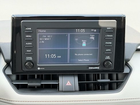 Used 2021 Toyota RAV4 XLE w/ Convenience Package AWD/4WD image 11