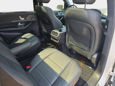 Used 2021 Mercedes-Benz GLS 450 4MATIC image 13