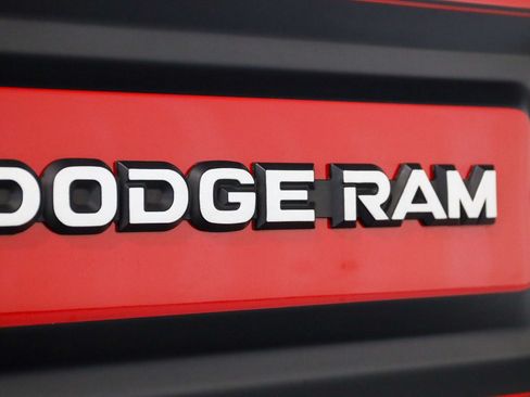 Used 1992 Dodge D/W Truck 150 RWD image 9