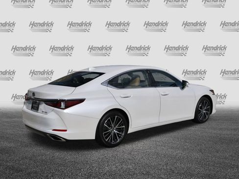 Used 2025 Lexus ES 350 w/ Premium Package FWD image 9