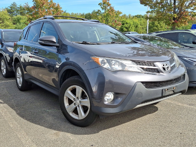 Used 2014 Toyota RAV4 XLE AWD/4WD image 3