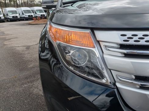 Used 2014 Ford Explorer XLT w/ Equipment Group 202A image 10