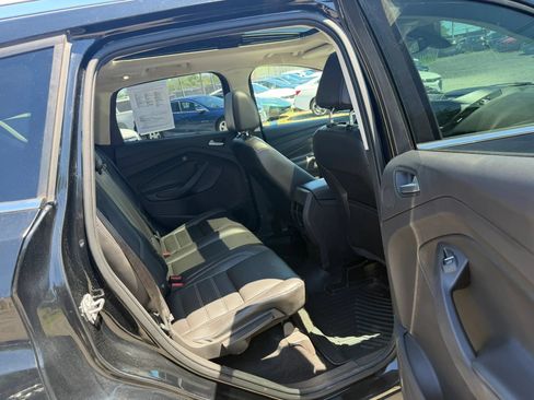 Used 2017 Ford Escape Titanium AWD/4WD image 26