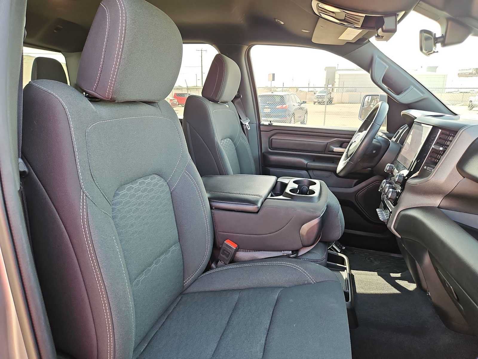 Used 2025 RAM 1500 Warlock AWD/4WD image 18