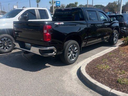 Used 2023 Chevrolet Silverado 1500 LT image 5