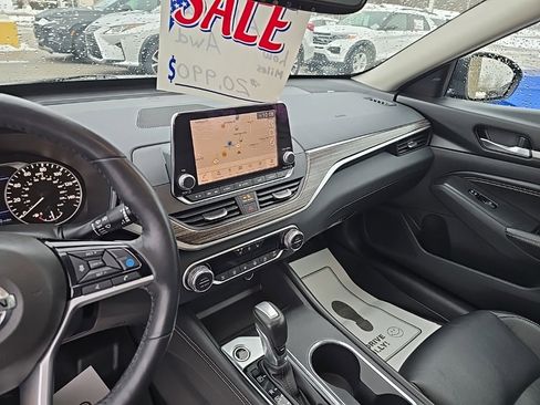 Used 2019 Nissan Altima 2.5 Platinum image 11