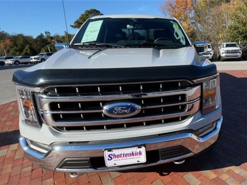 Used 2023 Ford F150 Lariat w/ Max Trailer Tow Package image 4