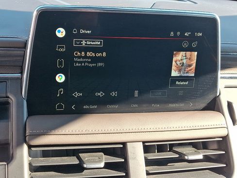 Used 2022 GMC Yukon SLT w/ SLT Luxury Package image 19