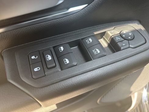 New 2026 RAM 1500 Big Horn AWD/4WD image 13