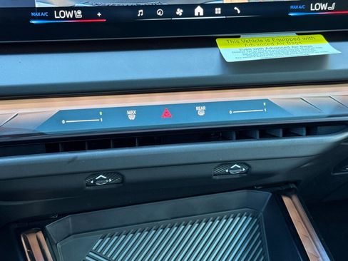 Used 2026 BMW X3 xDrive30 w/ Premium Package image 22