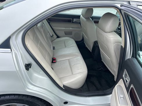 Used 2007 Lincoln MKZ image 11