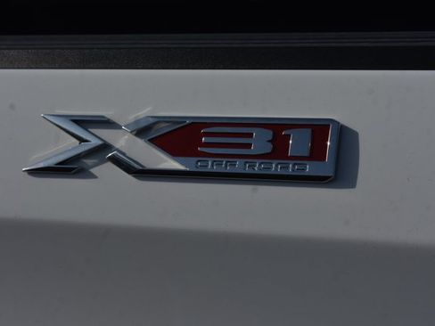 Used 2026 GMC Sierra 1500 SLT w/ SLT Premium Package AWD/4WD image 7