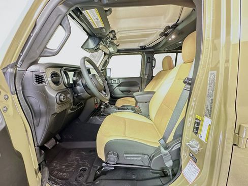 New 2026 Jeep Gladiator Sport image 9