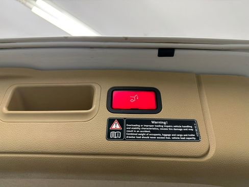 Used 2009 Mercedes-Benz R 350 4MATIC image 20