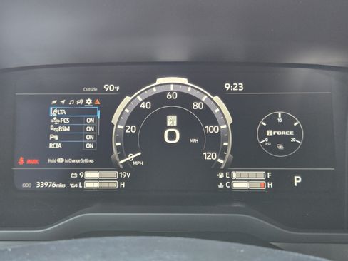 Used 2024 Toyota Tundra Limited w/ Power Package AWD/4WD image 12