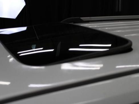 Used 2016 Jeep Patriot High Altitude FWD image 11