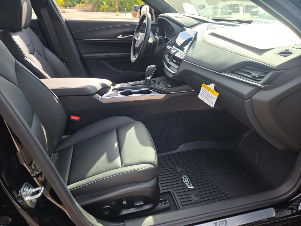 New 2026 Cadillac CT4 Premium Luxury AWD/4WD image 6
