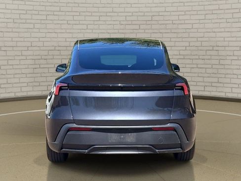 Used 2026 Tesla Model Y 2WD image 6
