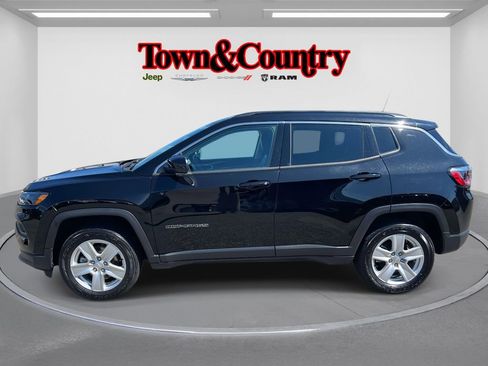 Certified 2022 Jeep Compass Latitude w/ Convenience Group image 7