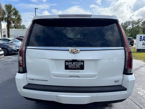 Used 2019 Cadillac Escalade ESV Luxury AWD/4WD image 7