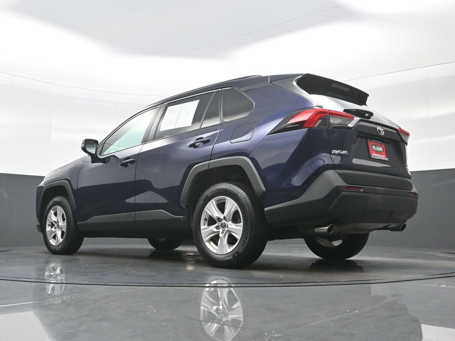 Used 2021 Toyota RAV4 XLE w/ Convenience Package AWD/4WD image 30