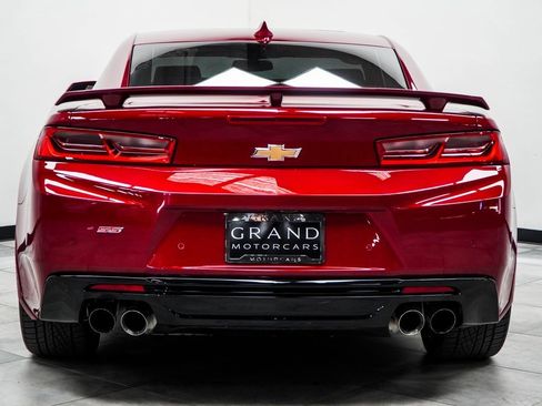 Used 2017 Chevrolet Camaro SS image 10