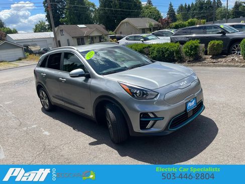 Used 2022 Kia Niro EX FWD image 15