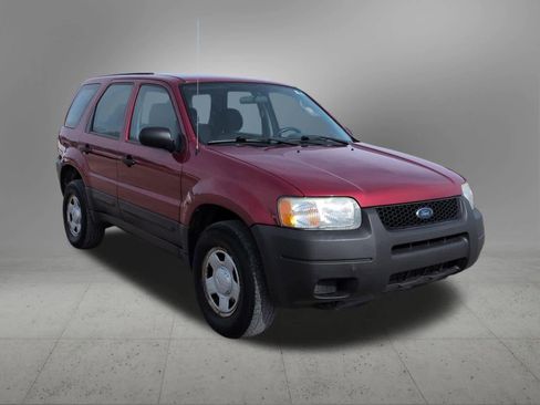 Used 2004 Ford Escape XLS image 8