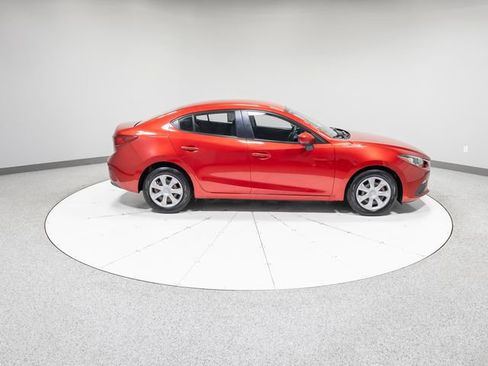 Used 2014 MAZDA MAZDA3 i Sport image 26
