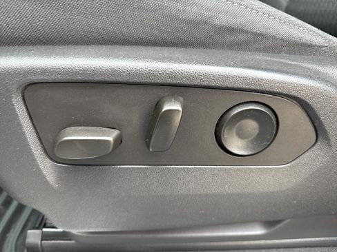 Used 2023 GMC Sierra 1500 Elevation image 19